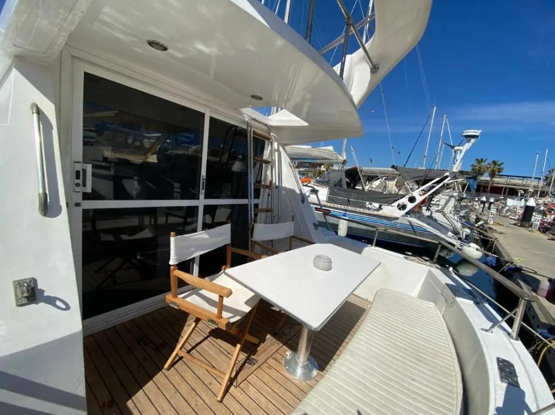 Apartament Zafiro, A Wonderful Yacht In Barcelona San Adrián de Besós